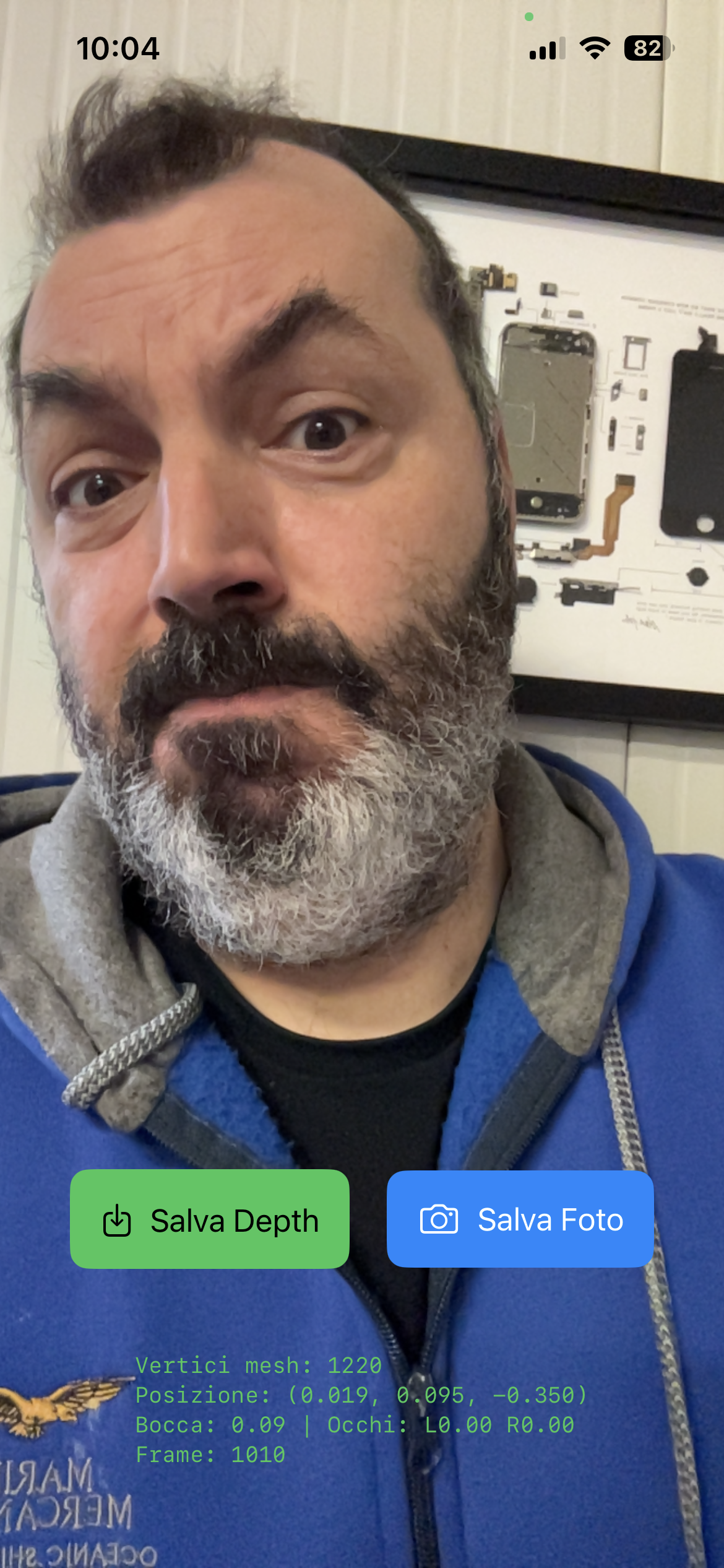 FaceDepthDumper in azione sull'iPhone — face tracking in tempo reale